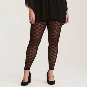 TORRID! 2X Black Quilted Mesh Leggings